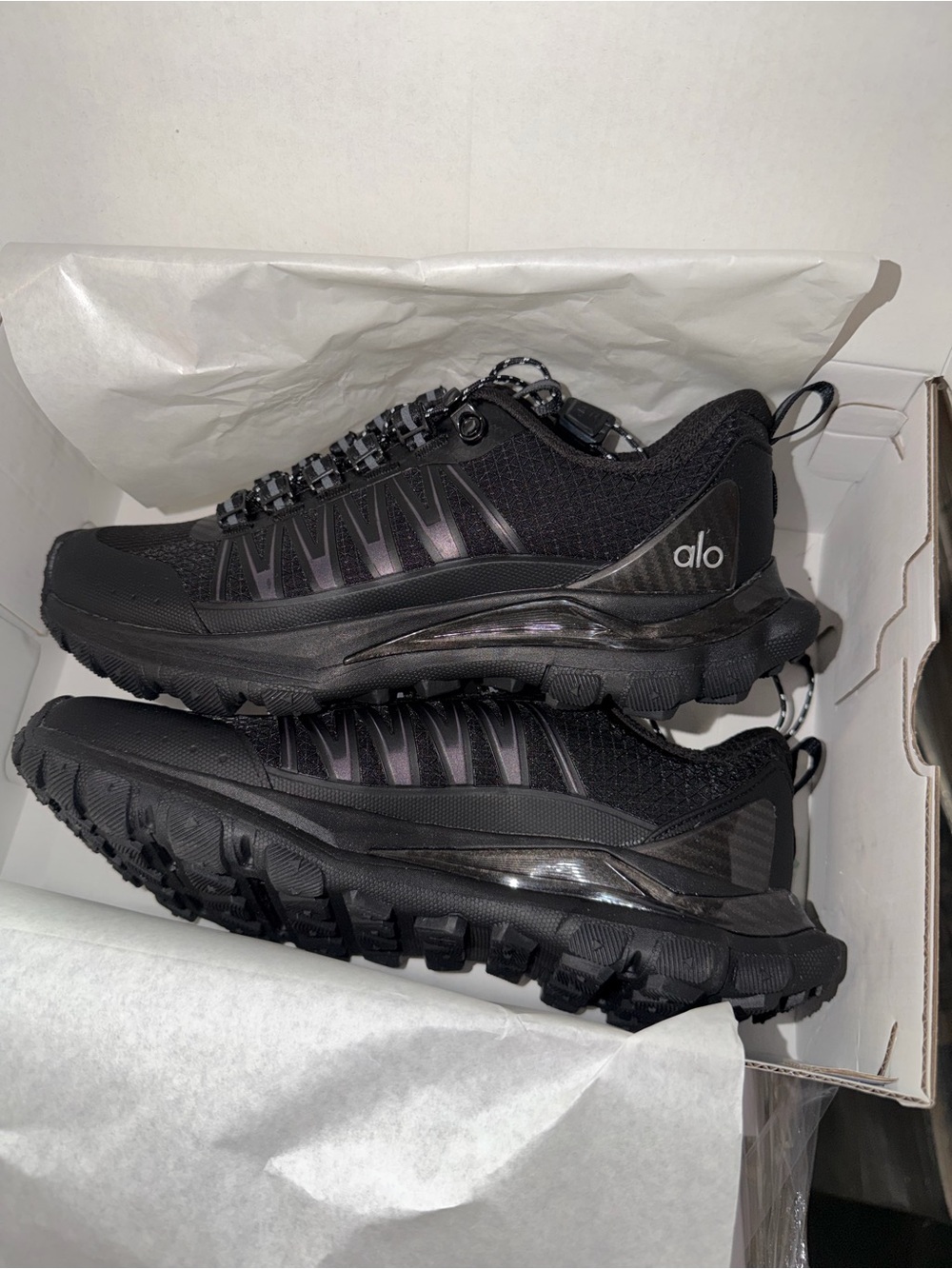 ALO Yoga Black Trail-Ready Women's Sneakers